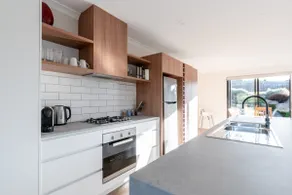 Modern & Convenient in Newstead - Image 2