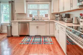 Pet-Friendly Edgartown Home | 2BR Near Trails - Image 5
