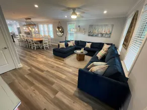 5 Bed, 4.5 bath, pool, pet friendly, all new - Image 2