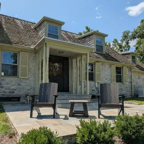 Downingtown Manor - 1900s Farmhouse with Creek Views - Image 2