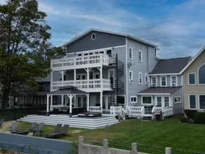The Double Decker | Historic Oneida Lakefront Condo 2 - Image 4