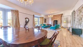 Host & Stay - Peacock House - Image 5