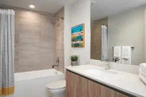 One Bdrm Penthouse With Bay & City Views! Miami - Image 4