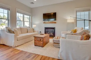 Stylish Arundel Cottage, 6 Mi to Dock Square! - Image 4
