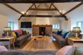 Apple Loft - Image 3