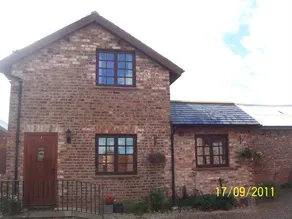 Cottage Wash House at Thompsons Arms - Image 4
