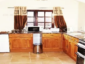 Cottage Wash House at Thompsons Arms - Image 3