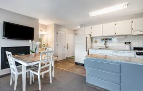 Condo near Downtown Bend - Top-floor with Rivervie - Image 2