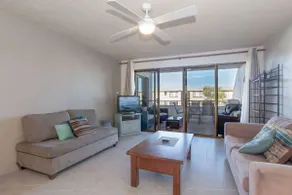 The Dunes Two bedroom apartment overlooking pool - Image 2
