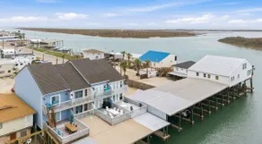 WATERFRONT & PET FRIENDLY (adds fees) Dockside close to ICW - Image 3