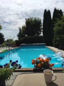 Adorable 3 bedroom guesthouse with pool - Image 2