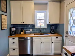 Charming 3 bedroom home in Pleasant Ridge - Image 3