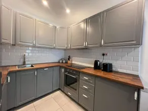 City center modern 2BR/2BA with private patio - Image 4