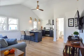 Newly Renovated Cottage on Town Cove! - Image 3