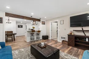 Pets OK, 5-min to beach, Wi-Fi, Newly Remodeled (SaltyD) - Image 4