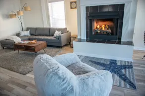 Beachfront Getaway, Dolphin Suite, 🐶 💙 - Image 2