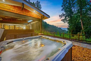 Luxe & Scenic Escape: Hot Tub ~ Breathtaking Views - Image 3