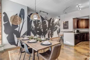 Adorable MCM Townhouse 5 Min from TIAA Bnk Fld! - Image 4