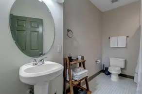 Adorable MCM Townhouse 5 Min from TIAA Bnk Fld! - Image 5