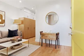 The Iris, Signature Suite - Image 3
