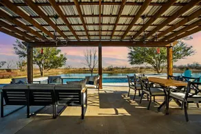 Pvt Pool/Spa at Honey Farms: Near Baylor and Silos! - Image 3