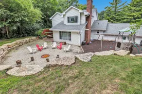 Huge 5 bedroom house close to everything! - Image 3
