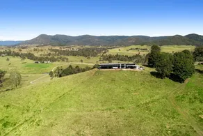 Luxury Farm Stay • 3BR • Stunning Hinterland Views - Image 4
