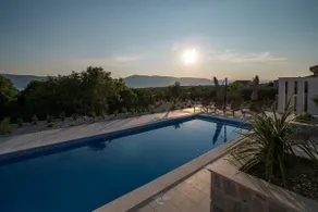 Luxury Villa Stiletta with Pool - Image 5