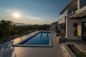 Luxury Villa Stiletta with Pool - Image 4