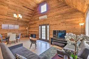 Woodsy Blue Ridge Retreat, 3 Mi to Downtown! - Image 3