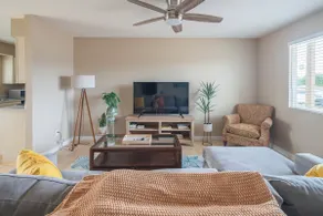 Style | Cozy 2 Bedroom Condo - Image 3