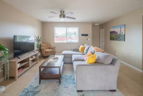 Style | Cozy 2 Bedroom Condo - Image 5