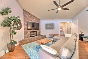 Modern Fayetteville Home < 1 Mi to U of A! - Image 5