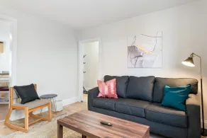 Downtown 2BDR - kitchen, Smart TV, Wifi - Image 2