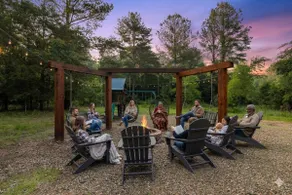Family Lodge Central location with Hot Tub & Games - Image 2