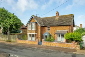 Porch House - Image 2