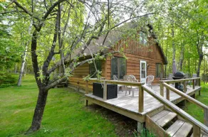 Woodland Escape | Charming Cabin Steps to the Lake - Image 5
