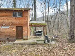 The Love Shack (Hocking Hills Area) - Image 2