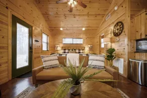 Natures Gem-Cozy 1 Bedroom/Couple Getaway/Hot Tub/Perfect Location - Image 2