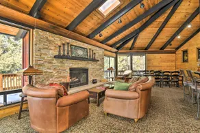 Cozy 'Grand Woodland' Cabin w/ Mountain Views - Image 4