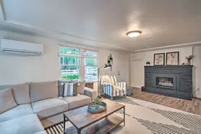 2-Acre Farmhouse in Redmond w/ Deck & Grill! - Image 5