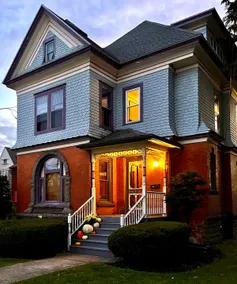 Historic 2-BR St. Lawrence Residence at the Dygert House - Image 4