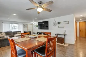 Cozy 3 Bedroom Family Home - Fenced Yard & Patio! - Image 3