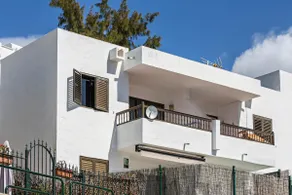 « Appartement Cumana 2 – vue sur la piscine » avec vue montagne, terrasse, piscine partagée et Wi-Fi - Image 4