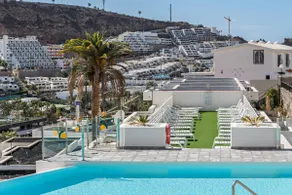 « Appartement Cumana 2 – vue sur la piscine » avec vue montagne, terrasse, piscine partagée et Wi-Fi - Image 5