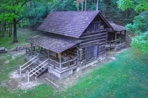 Historic Cabin in the Woods - Hiking Trails, Strea - Image 3