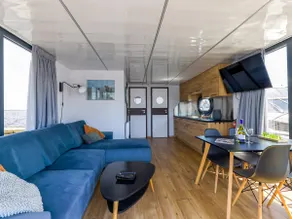 Nice houseboat with waterfront terrace - Image 4