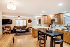 Charming Iowa Abode Near Knoxville Raceway! - Image 4