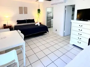 Pet-Friendly King Studio Steps from Beach & Dining - Image 4