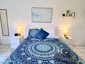 Coastal Bliss: Romantic Getaway by the Beach - Image 5